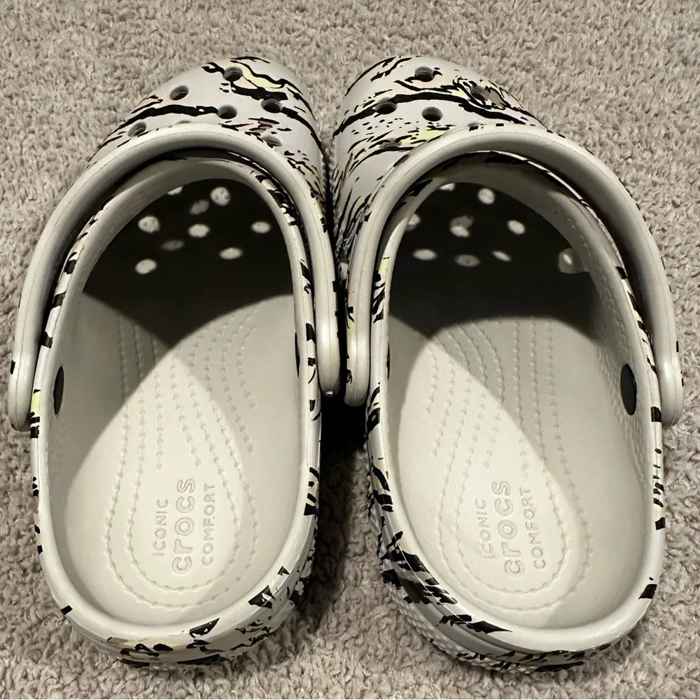 CROCS Kids Water Shoes with Black and Green Design